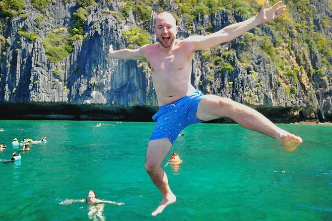 Phi Phi Early Bird & 4 Islands - Day Tour by Speedboat From Krabi - Loh Samah Bay brings the snorkeling