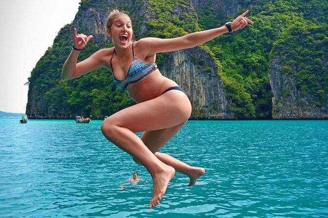 Phi Phi Early Bird & 4 Islands - Day Tour by Speedboat From Krabi - Chicken Island and Poda Island finish the island circuit