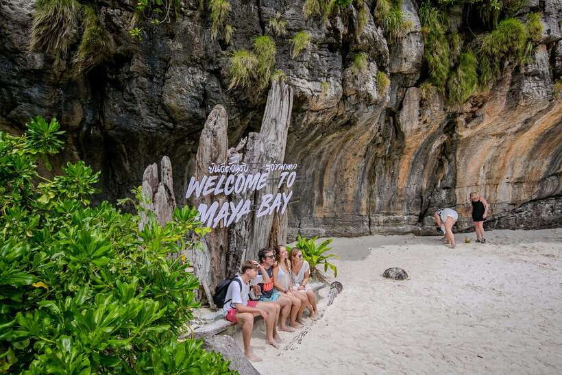 Phi Phi: Early Morning Speed Boat to Maya Bay - Weather can change the day