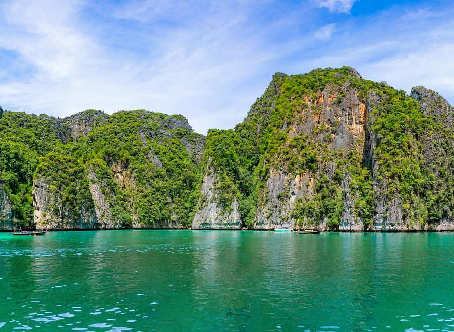 Phi Phi: Full-Day Phi Phi Islands & Sunset Tour by Speedboat - Maya Bay closes the daylight portion