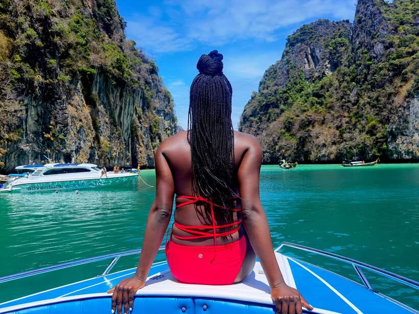 Phi Phi: Half-Day Speedboat Tour with Maya Bay & Snorkel - Monkey Bay: a quick look at Phi Phi wildlife