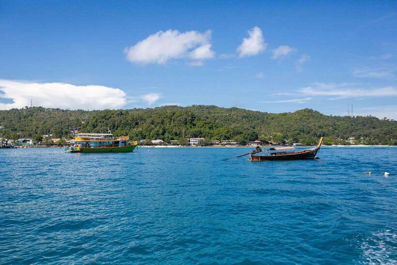 Phi Phi Island: Maya bay Sunset & Plankton by Speedboat - Sunset turns the return trip into part of the tour