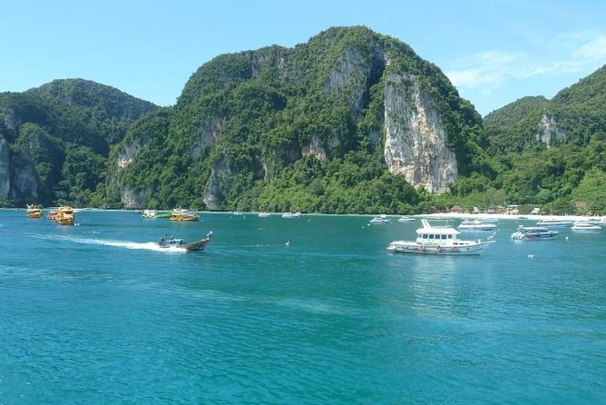 Phi Phi Island - Maya & Khai Island by Speed Boat - Phi Phi Don: lunch and a look at local life