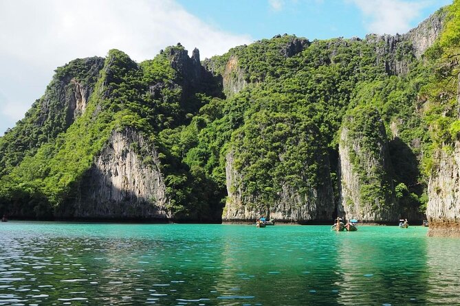 Phi Phi Islands Adventure Day Tour by Speedboat from Krabi - What this Krabi to Phi Phi day trip is really like