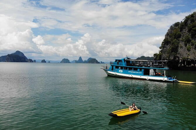 Phi Phi Islands Exclusive Tour by Speedboat from Koh Yao Yai - Pileh Bay, emerald water, and lunch afloat