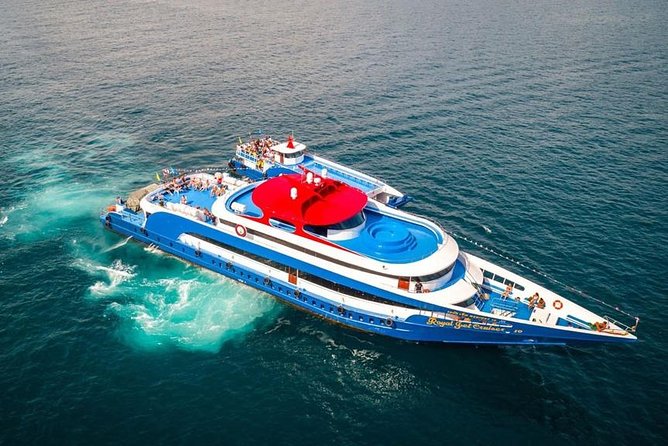 Phi Phi Islands Premium Trip By Royal Jet Cruiser and Speedboat From Phuket - The tradeoff: many boats and many movements
