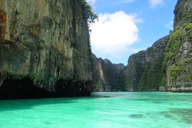 Phi Phi Khai Islands Snorkeling By Premium Speedboat From Phuket - Two hours on Phi Phi Don