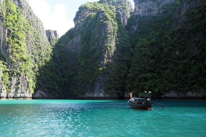 Phi Phi Khai Islands Snorkeling By Premium Speedboat From Phuket - The final stop at Khai Nai Island