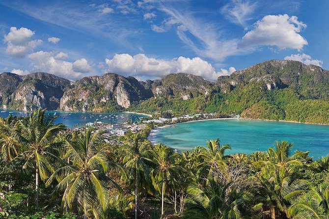 Phi Phi , Khai & Maya : Unforgettable Island Hopping by Speedboat - Khai Nok Island closes the day