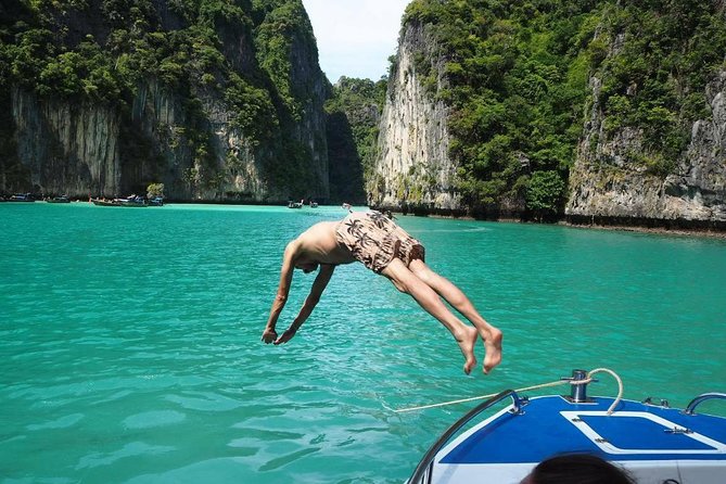 Phi Phi & Maya Bay Speedboat: All-Day Food & Choice of 3 Marinas - Why this Phuket day trip covers so much