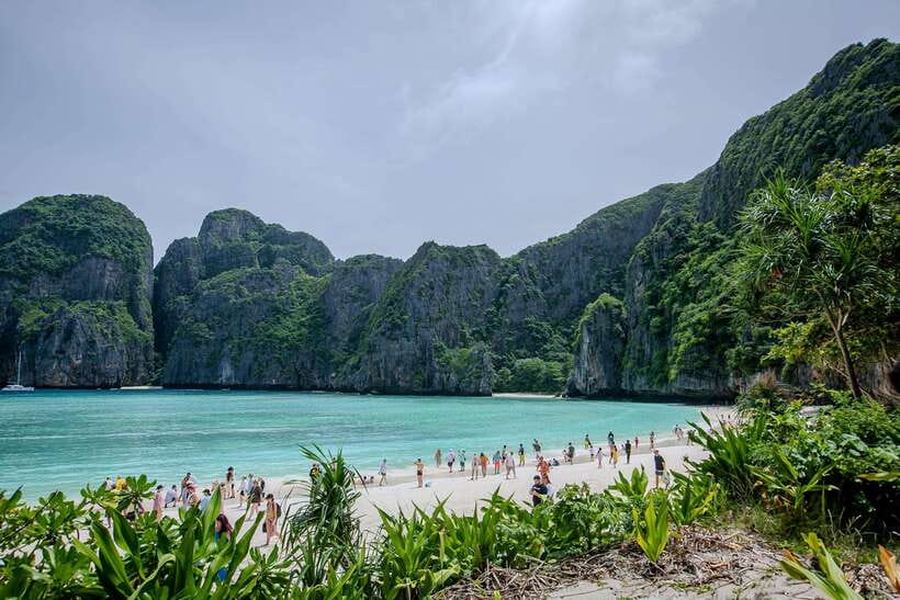 Phi Phi: Sunset and Plankton by Speed Boat with Snorkeling - Shark Point: your first proper water stop