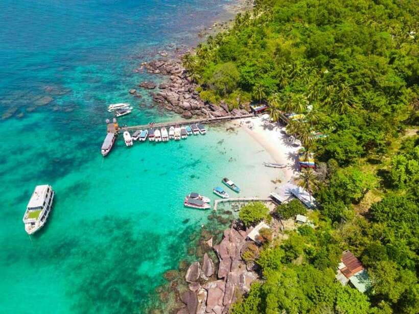 Phu Quoc: 3 Islands Trip Snorkeling by Speed Boat - Gam Ghi Island and its coral reef sites