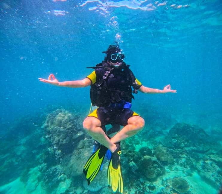 Phuket: 3 Khai Islands Speedboat Tour- Snorkeling & Relaxing - Snacks, lunch, and the useful little extras