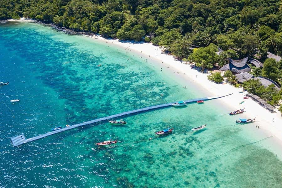 Phuket: Banana Beach Speedboat Island Experience with Lunch - Thai lunch with a mixed record