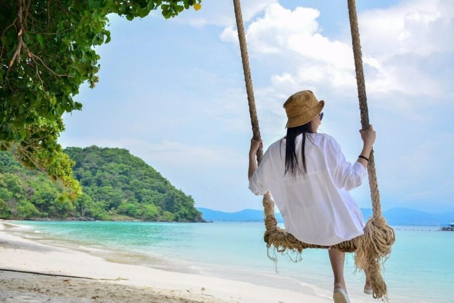 Phuket: Coral Island Day Tour by Speedboat - Five hours at Coral Island