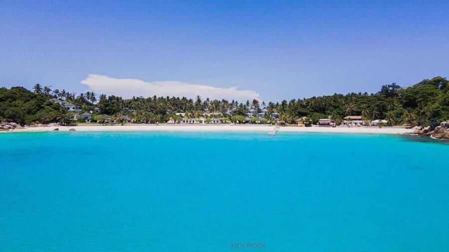 Phuket: Coral & Racha Islands Day Trip By Speedboat - Crowds, shade, and small practical annoyances