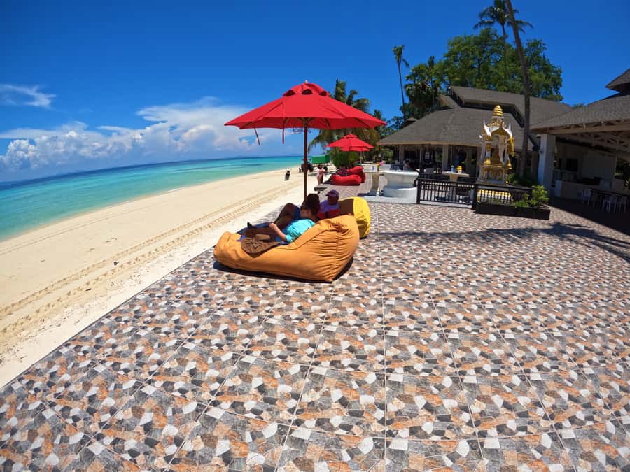 Phuket: Deluxe Phi Phi Tour by Speedboat & Lunch Buffet - Viking Cave is mainly a sightseeing stop