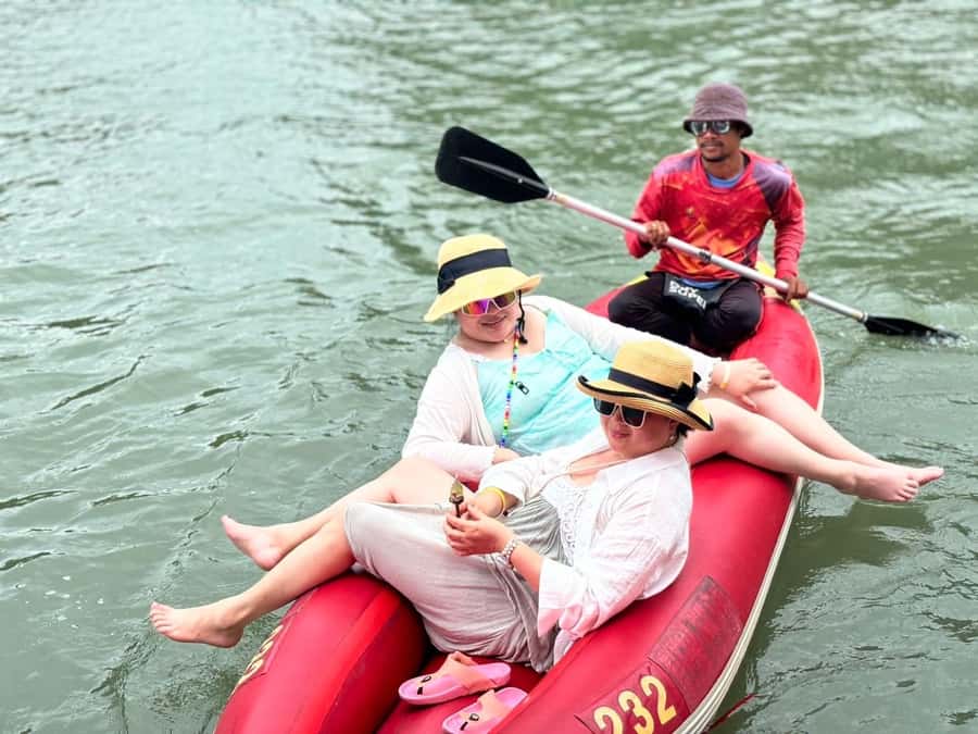 Phuket: James Bond 5 Islands Speedboat Tour with Lunch - Canoeing through Hong Island