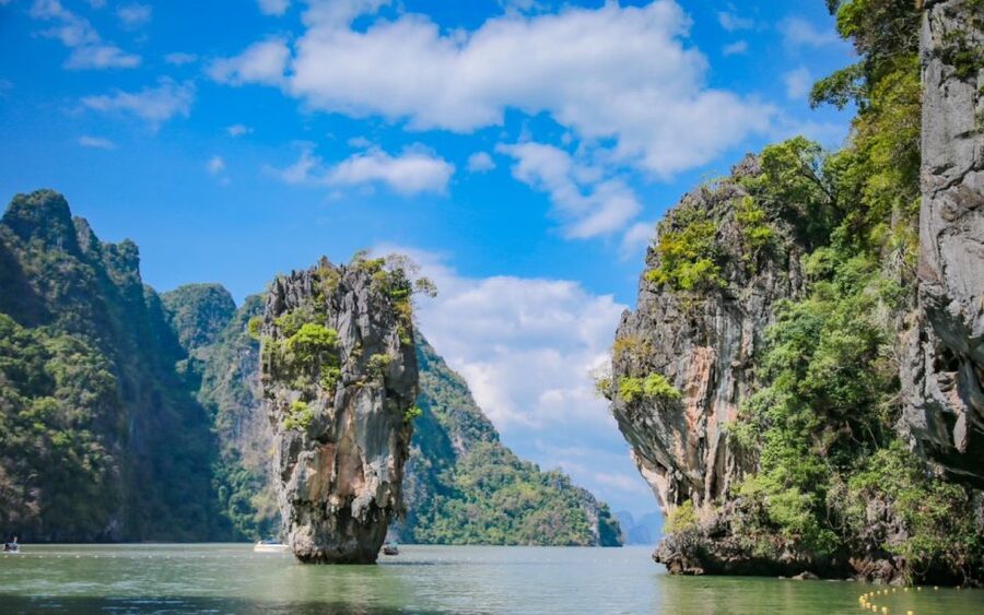Phuket: James Bond and Laem Haad Beach by Speedboat - Why this Phang Nga Bay trip is more than a James Bond photo