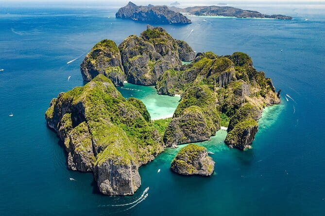 Phuket: James Bond Island by Speedboat - Naka Island for swimming and rest