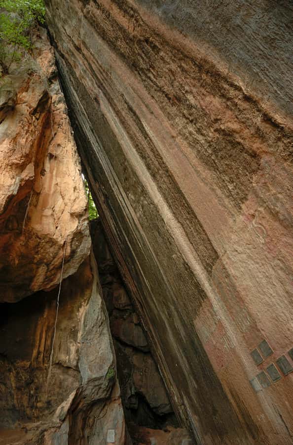 Phuket: James Bond Island, Floating Village Speedboat Tour - Ice Cream Cave and green water