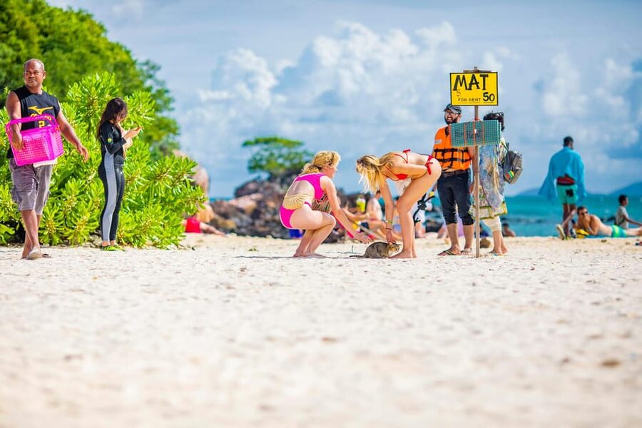 Phuket: Khai Islands Premium Speedboat Half Day Adventure - Khai Nok: the easiest place to settle in