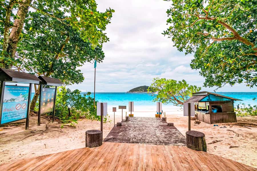 Phuket/Khao Lak: Similan Islands Speedboat Tour with Lunch - Princess Bay and the final swim