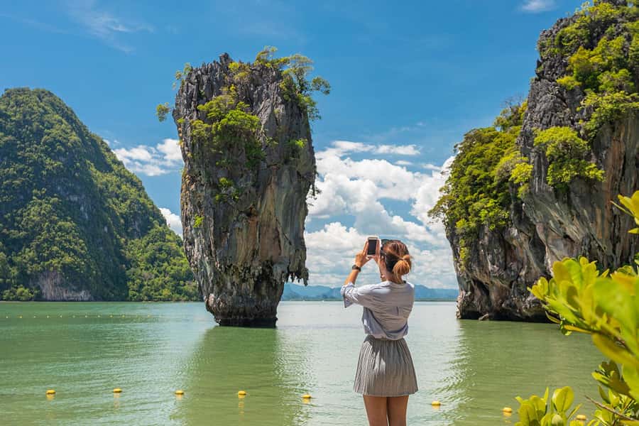 Phuket: Lazy Khao Phing Kan & Yao Islands Speedboat Day Tour - Lunch at Panyee Island’s stilt village