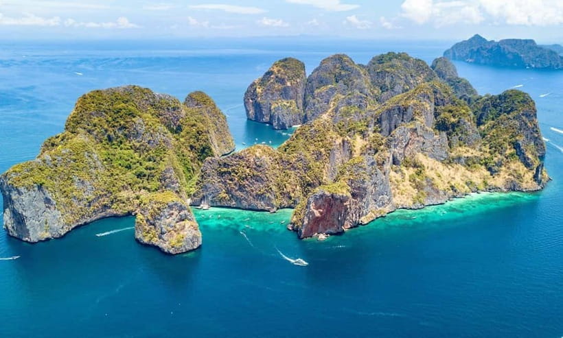 Phuket : Phi Phi Island Trip by Speedboat with Lunch - Lunch, drinks, and the practical inclusions