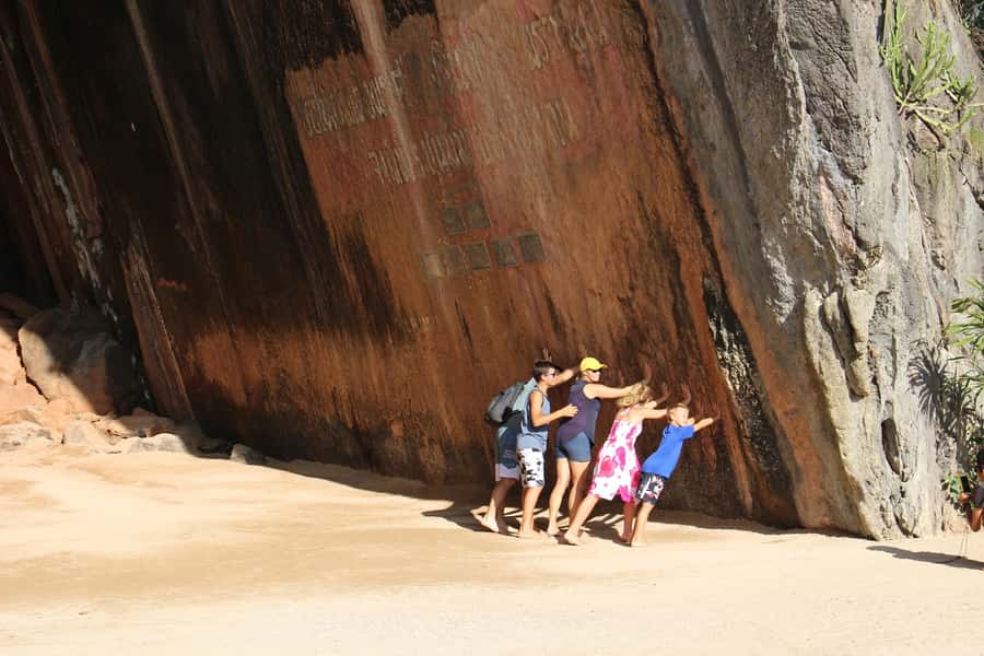 Phuket: Phi Phi & James Bond Island Combo Day Tour w/Lunch - Viking Cave and the Phi Phi Don break
