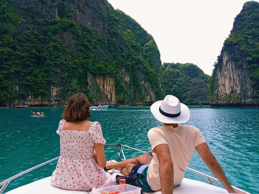 Phuket: Phi Phi & Kai Island Private Speed Boat Tour - Phi Phi Ley: Maya Bay, Loh Samah Bay, and Pileh Cove