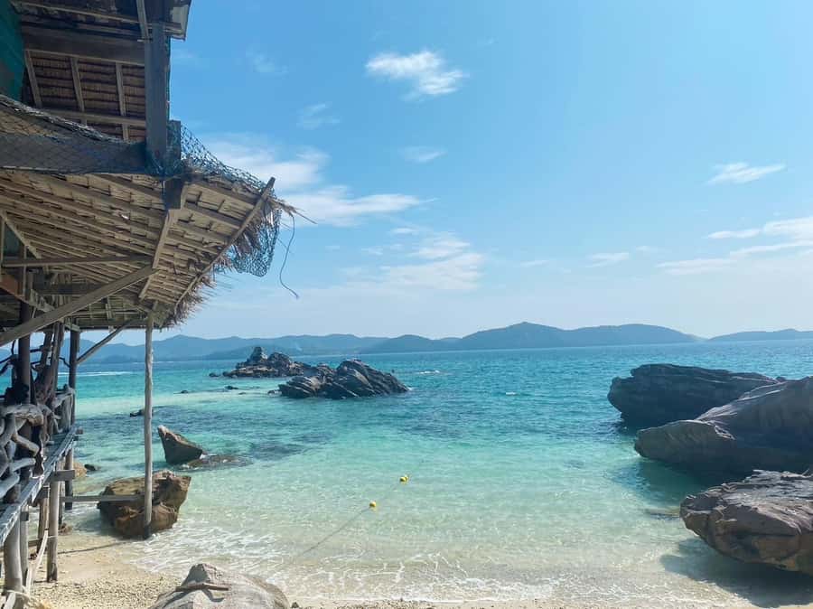Phuket: Phi Phi & Kai Island Private Speed Boat Tour - Lunch at Phi Phi Don, with the bill left to you
