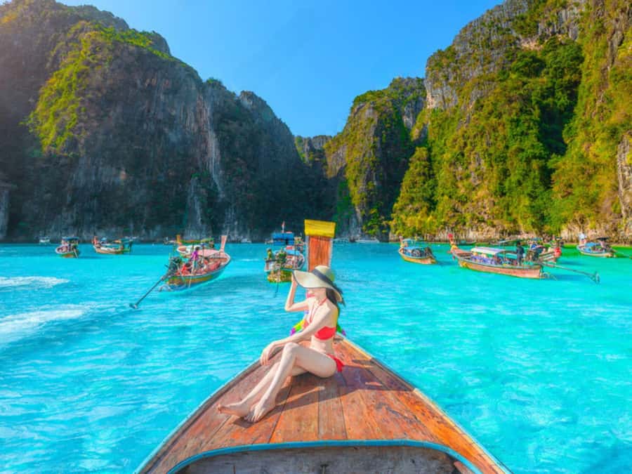 Phuket; Phi Phi, Maya Bay, Bamboo or Khai Island Speedboat - The day begins with a long but useful transfer
