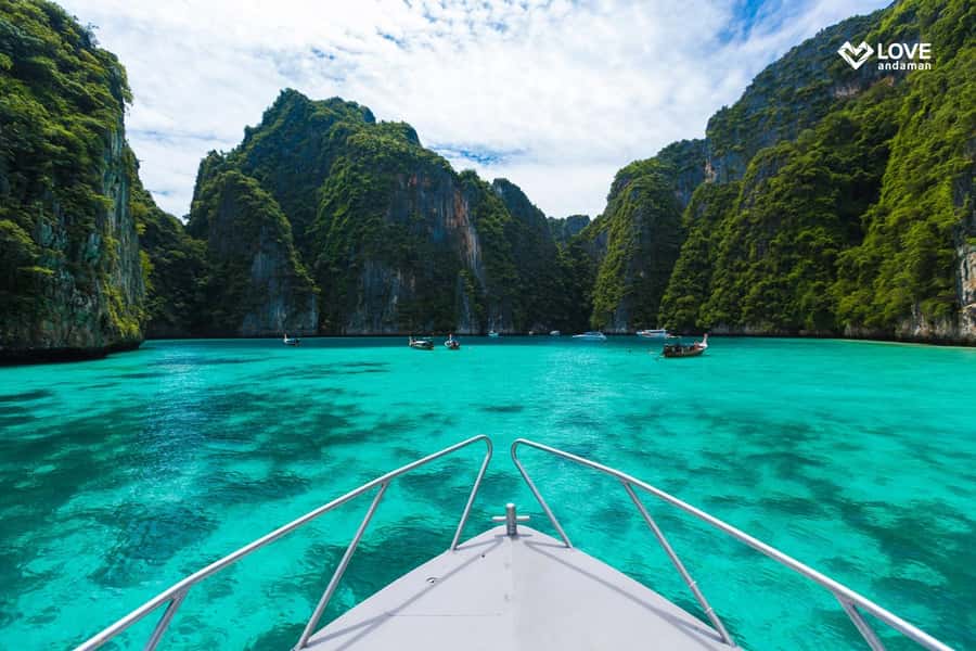 Phuket: Phi Phi Pileh Lagoon Bamboo Island by Speed Boat - Bamboo Island for the final beach hour
