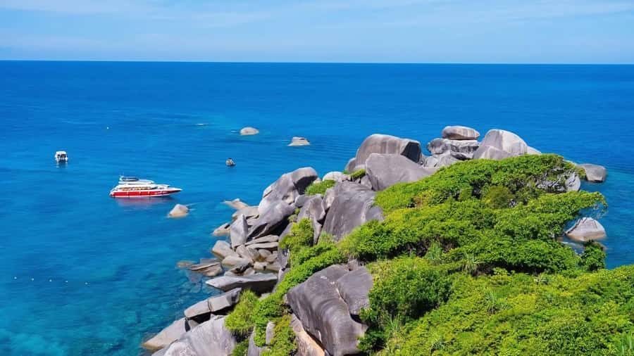 Phuket: Similan Island by Speedboat - A long road to the Similan Islands