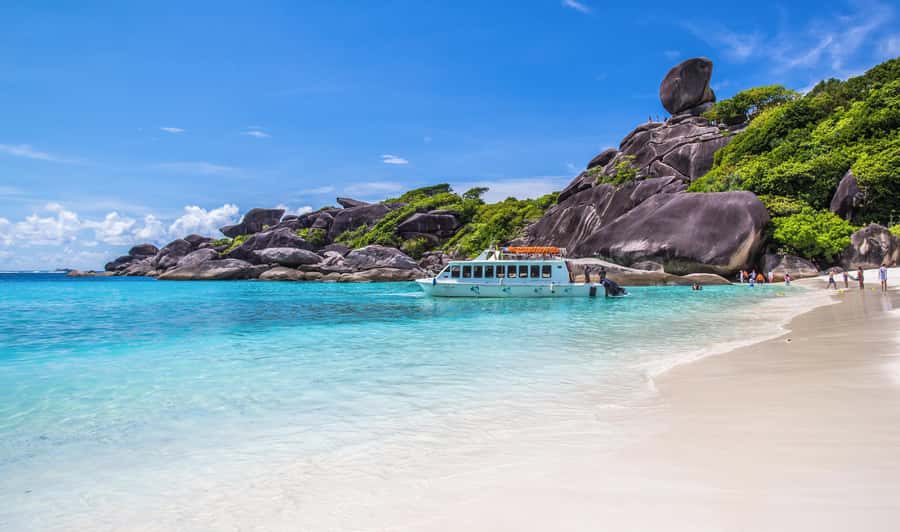 Phuket: Similan Islands Day Tour by Speedboat with Lunch - Christmas Point and Namchai Bay at Island 9