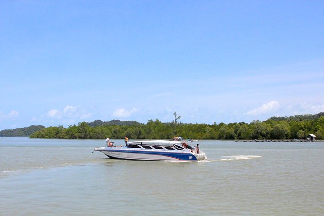Phuket to Koh Lanta by Satun Pakbara Speed Boat - Arriving at Saladan Pier on Koh Lanta