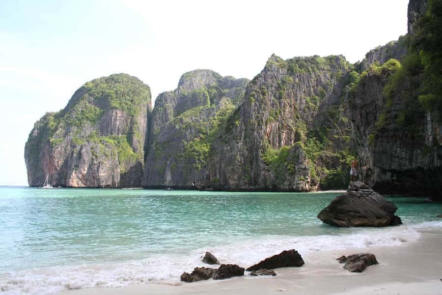 Phuket to Phi Phi Full-Day Luxury Speed Boat Charter - Pileh Lagoon and the best water time