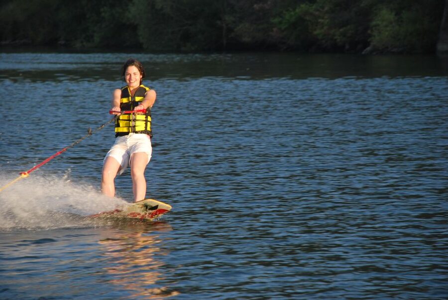 Pinhão: River Douro Speedboat Tour with Water Sports - Choosing between skis, boards, and a tow buoy
