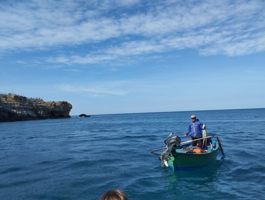 Polignano a Mare: Speedboat Cruise to Caves with Aperitif - Lama Monachile Beach and Domenico Modugno