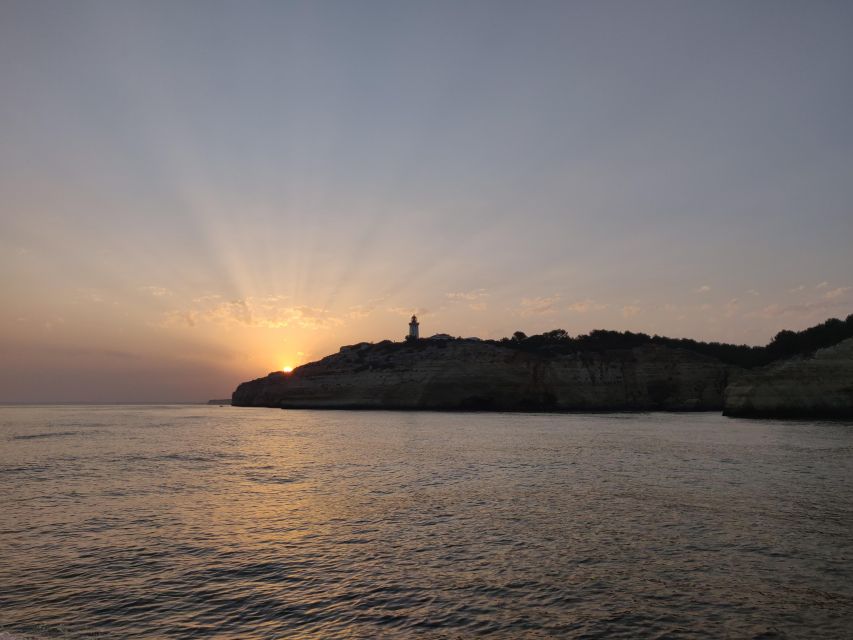 Portimão: Benagil Cave, Marinha Beach Speedboat Tour - Key points to know before booking
