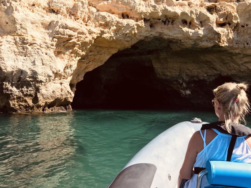 Portimão: Benagil Cave, Marinha Beach Speedboat Tour - Marinha Beach and the open-water swim