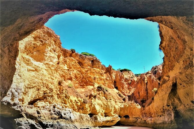 Portimão: Benagil Caves Speedboat Tour - What the speedboat ride feels like