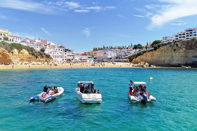 Portimão: Benagil Caves Speedboat Tour - Guides, captains, and the human side of the trip