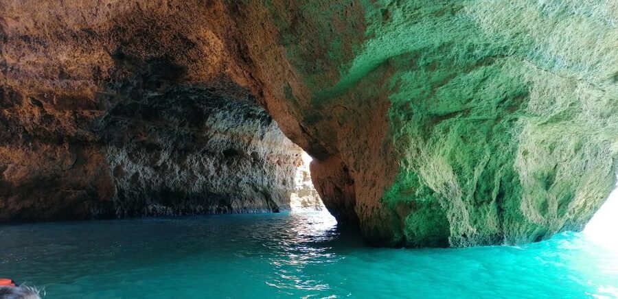 Portimão: Benagil Sea Caves Speedboat Adventure Tour - Portimão and the first run across the water