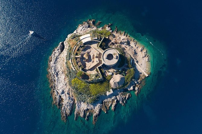 Private Boat for Large Groups: Blue Cave & Lady of the Rocks - The crew, music, and overall atmosphere