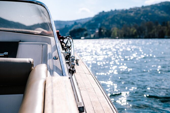 Private Boat Tour with Open Bar Lake Como 7 Pax - From Villa Olmo to Cernobbio’s grand villas
