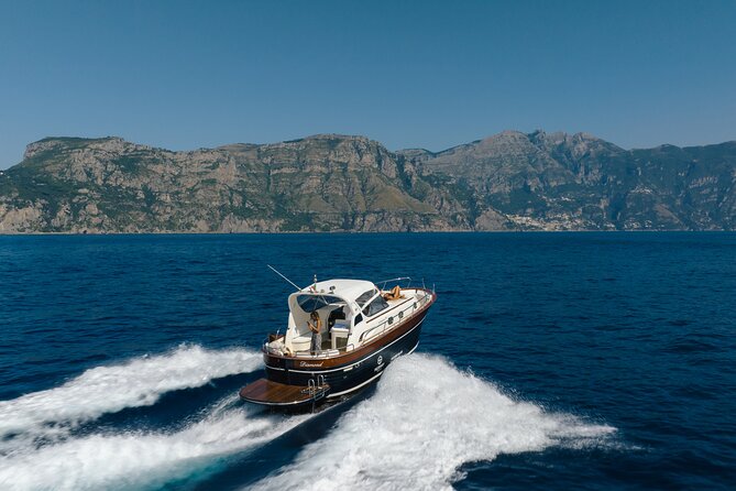 Private Capri Day Tour from Sorrento on a 38ft Motorboat - Why a private boat is the smart way to see Capri