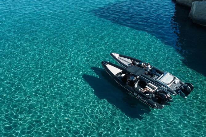 Private Cruise with Speedboat: Kleftiko- Sarakiniko- Sykia cave - Why a speedboat works well around Milos