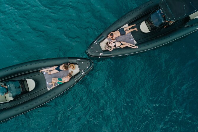 Private Cruise with Speedboat: Kleftiko- Sarakiniko- Sykia cave - Tsigrado, one hour at a difficult-to-reach cove